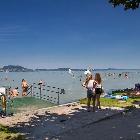 In 35396 Apartament Balatonfenyves